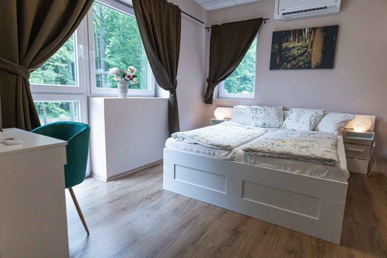Bonne Chance Restaurant And Hotel Bazakerettye Екстер'єр фото